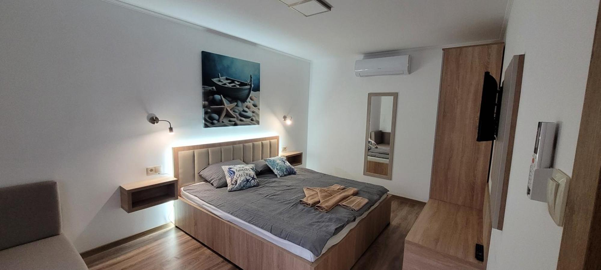 גיולה Csaladi Kikoeto Apartman מראה חיצוני תמונה