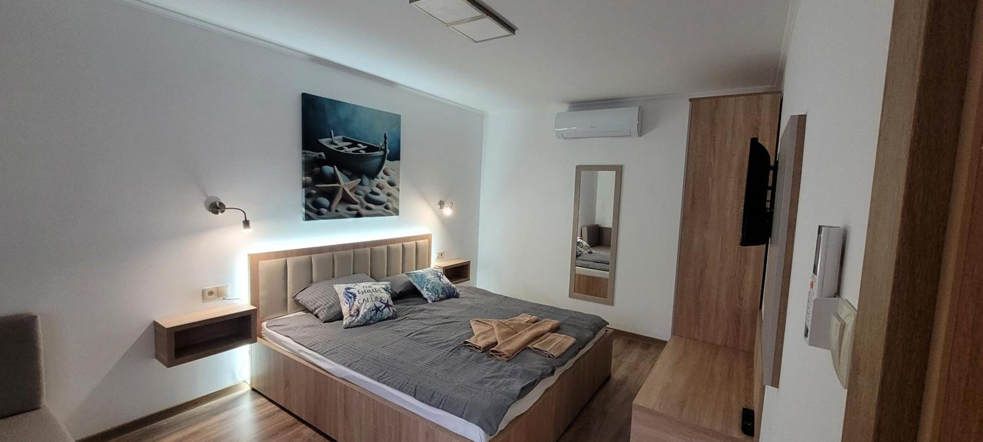גיולה Csaladi Kikoeto Apartman מראה חיצוני תמונה
