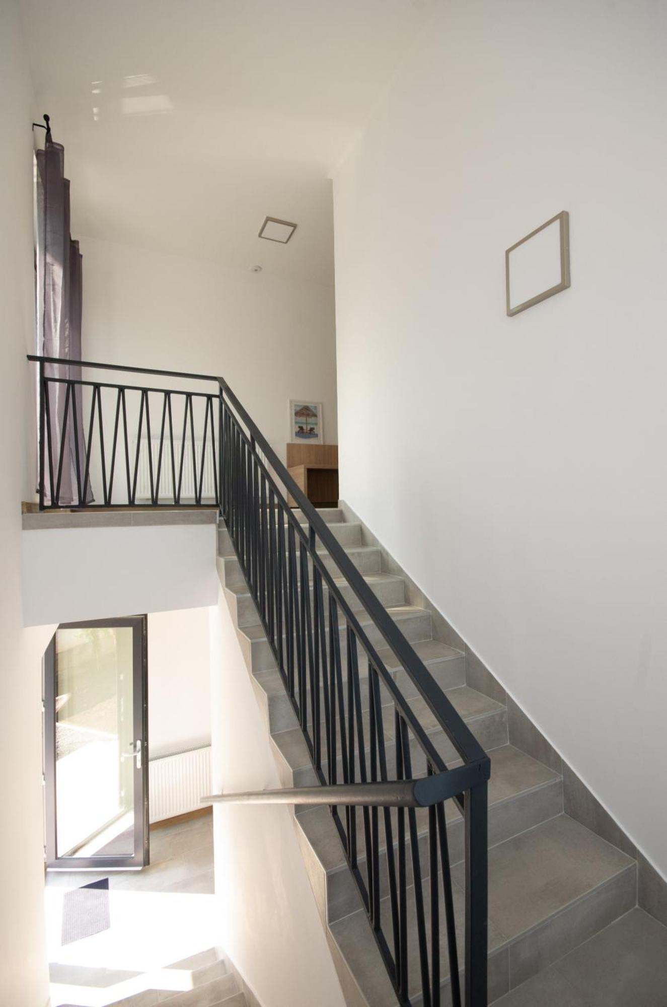 גיולה Csaladi Kikoeto Apartman מראה חיצוני תמונה